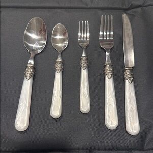 Elegant Silver and White Cutlery Set